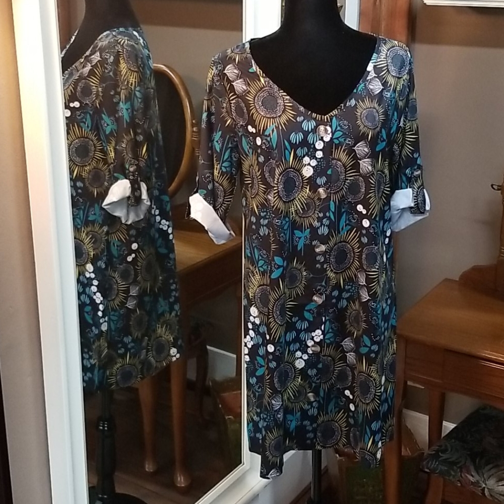 No name sunflower midi dress size med & X-lrg